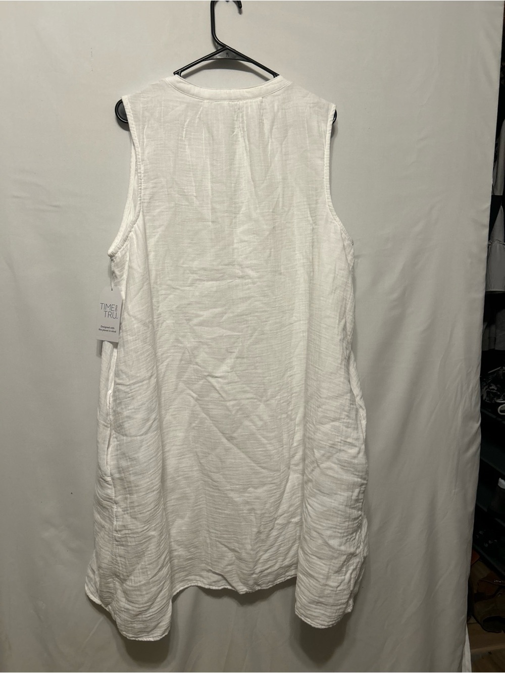 Sleeveless White Tunic Dress - Picture 5 of 6